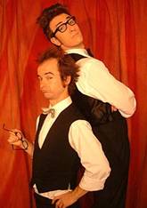 Mr. Bondolfi und Partner komische Kellner